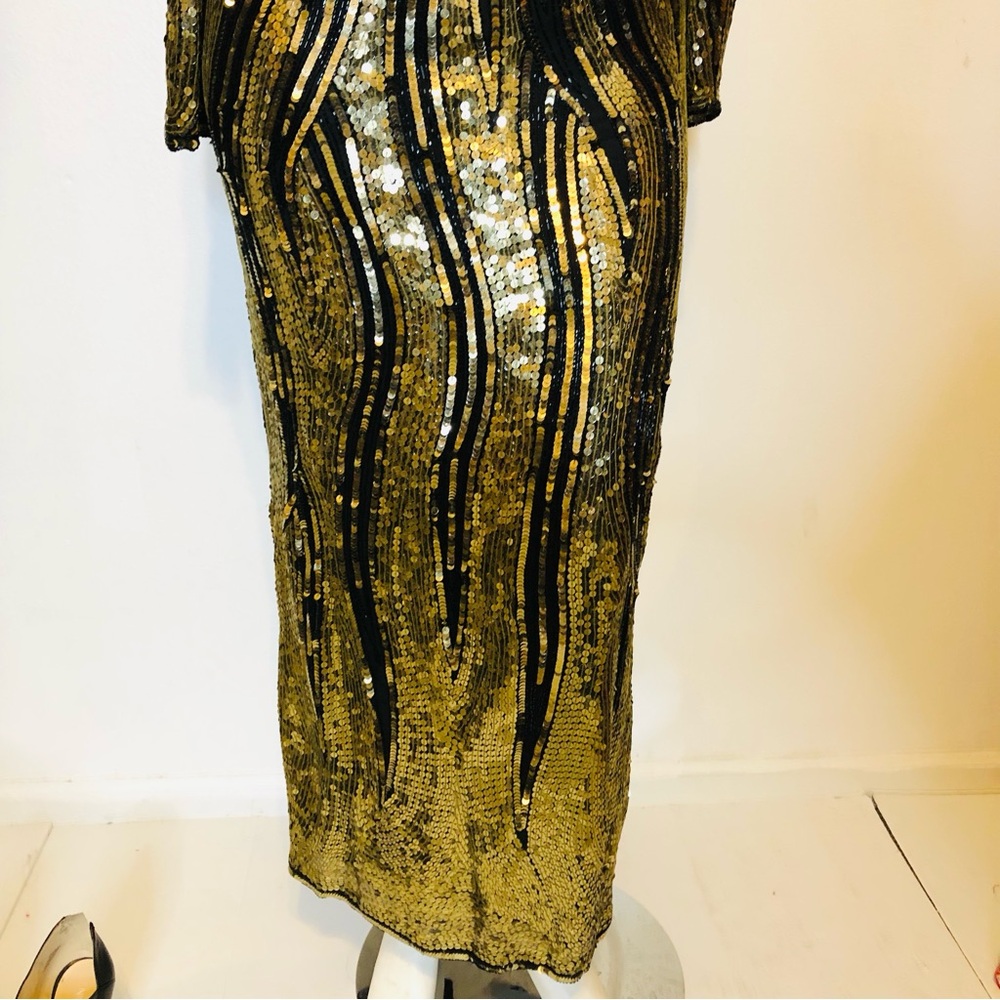 Judith Ann Creation Black & Gold Fully Sequin Long Sleeved Gown. Med - Picture 13 of 13